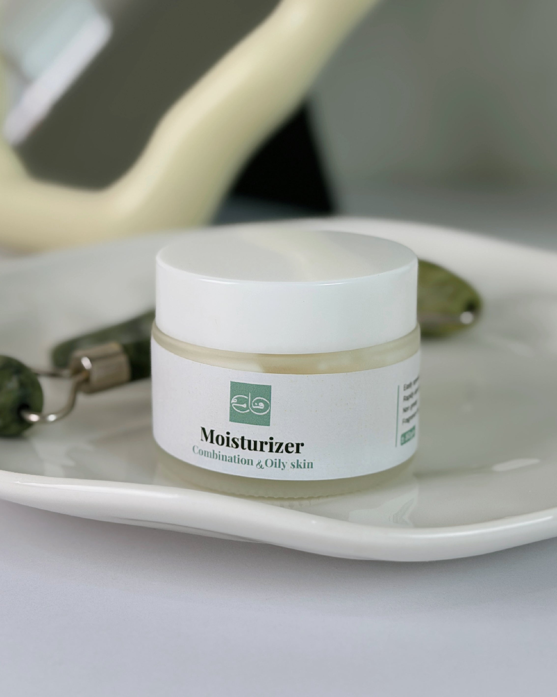 Ceramide & centella Moisturiser  for oily and combination skin